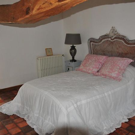 Bed and Breakfast Les Guenins Gien Esterno foto