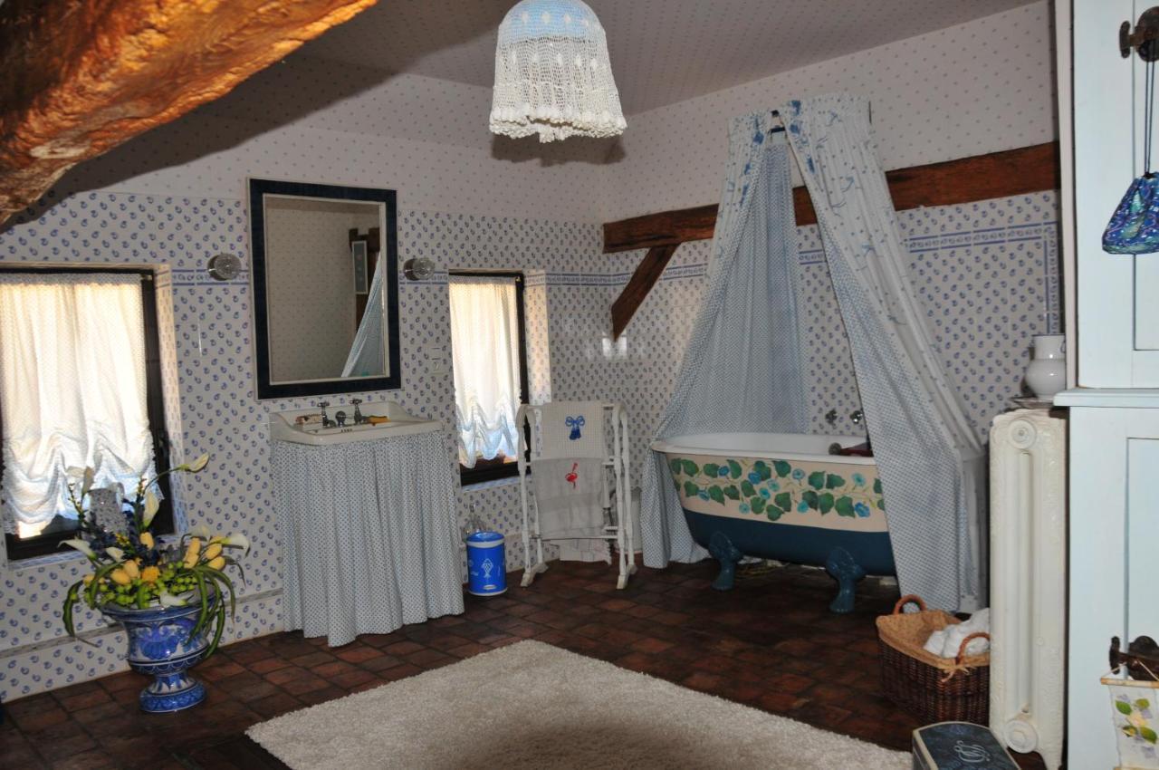 Bed and Breakfast Les Guenins Gien Esterno foto